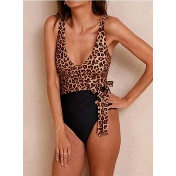 Summersalt The Perfect Wrap One Piece Womens 14 Leopard Swimsuit Bathing Suit - Picture 1 of 10